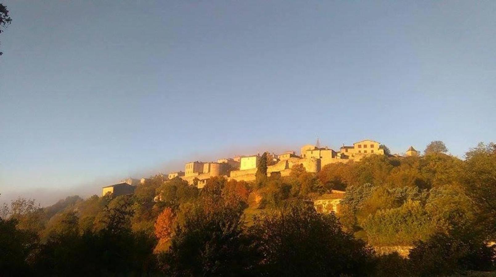 Seuls En Pleine Nature - Gite La Cote Blanche Puygaillard-de-Quercy Exterior photo